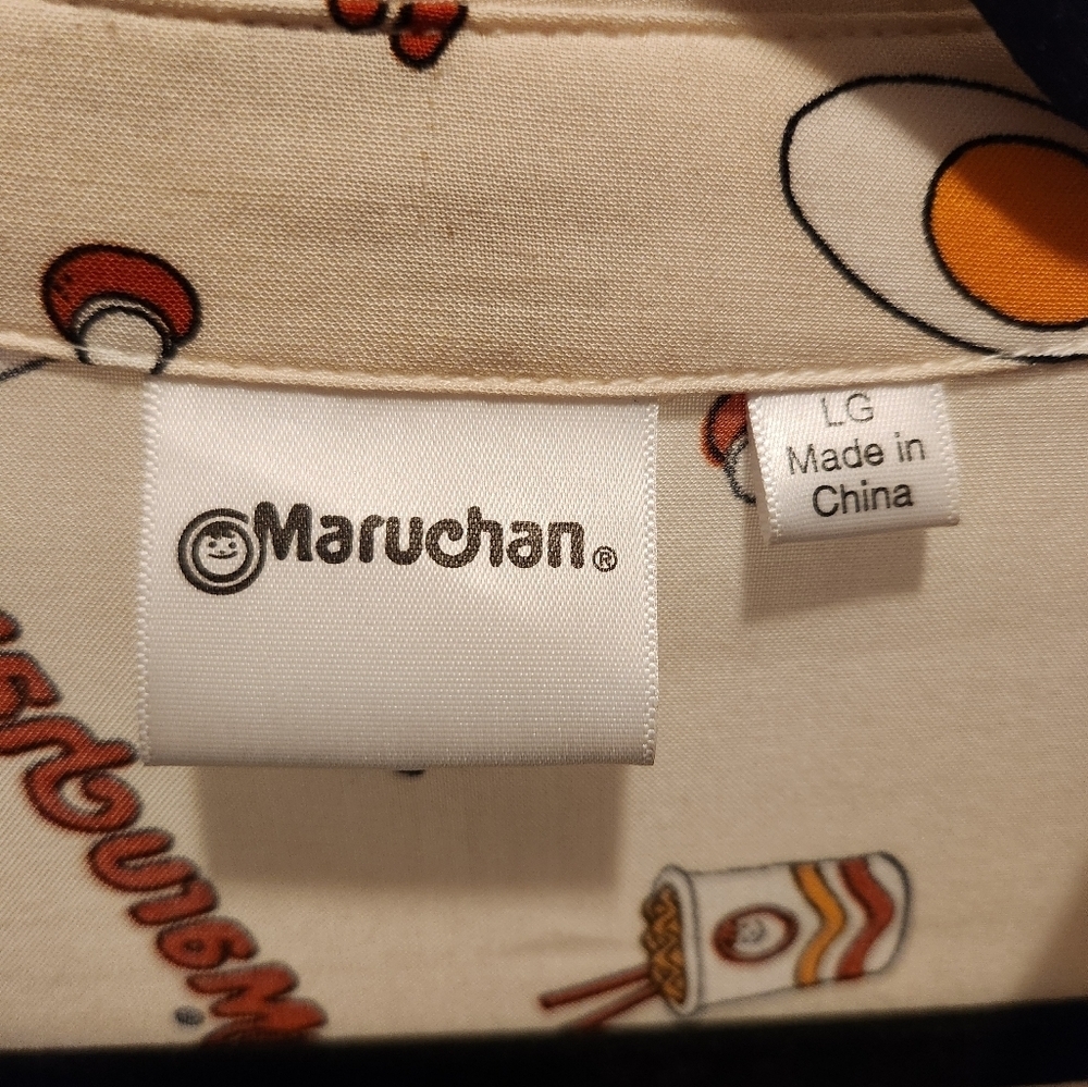 BoxLunch Maruchan Logo Boxy Button Up Tie-Front Woven Short Sleeve Top Size L - Picture 7 of 9